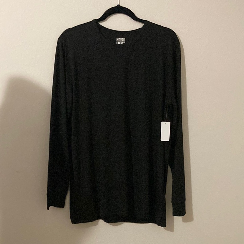 32 degrees Heat Size XL long sleeves tee shirt. New with tag.